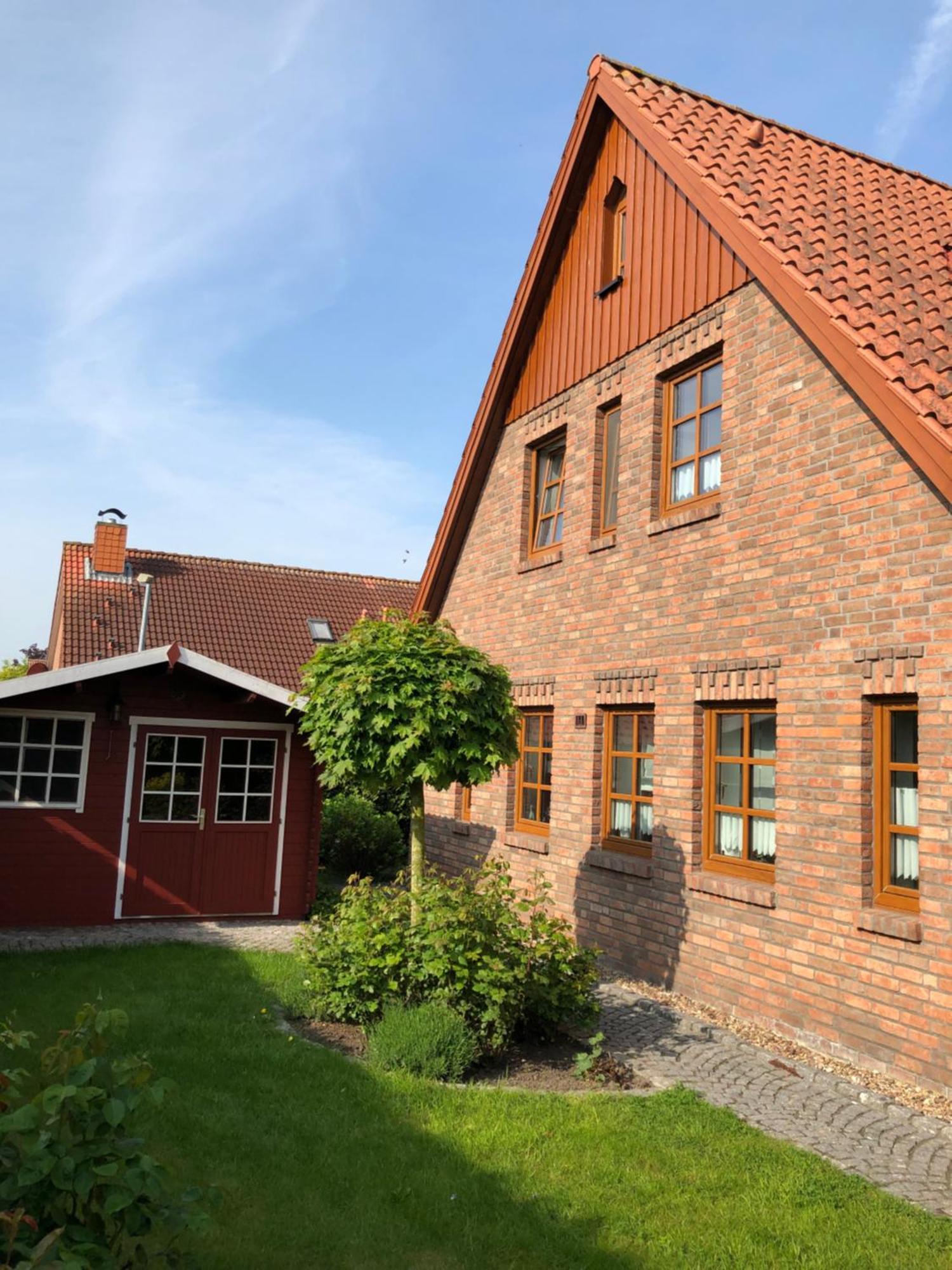 Ferienhaus Henny: 6 Geh-Minuten Vom Hafen. Privater Garten Jemgum Eksteriør bilde